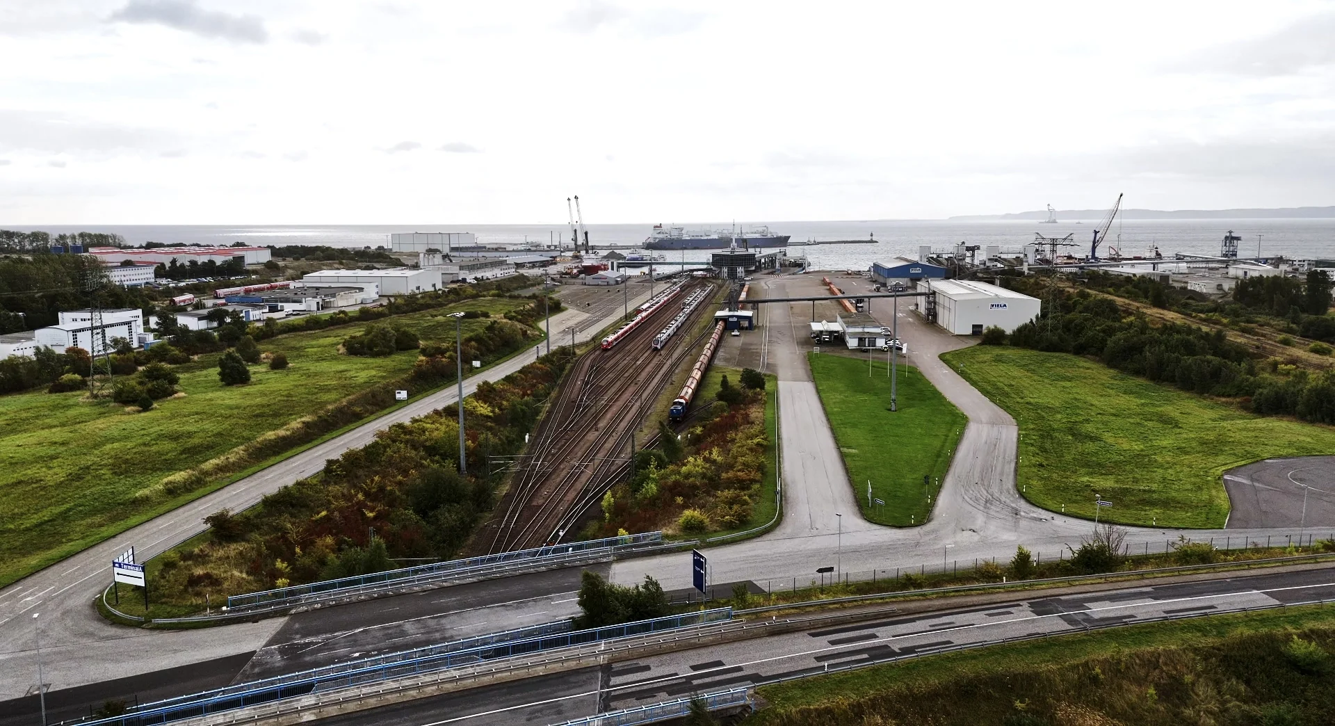 Hafen Mukran – Bahnanschluss, Luftaufnahme